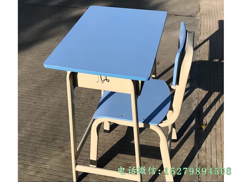 恩施钢塑单人课桌椅