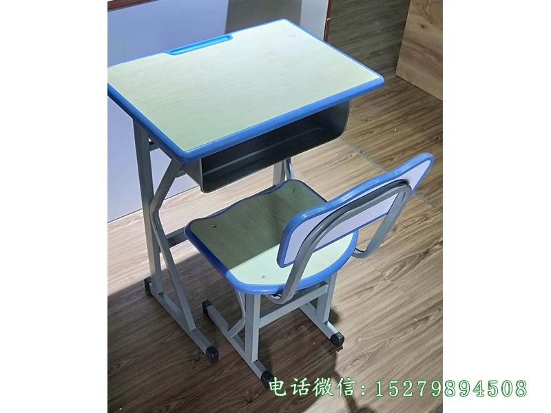 临川培训校用学生课桌椅