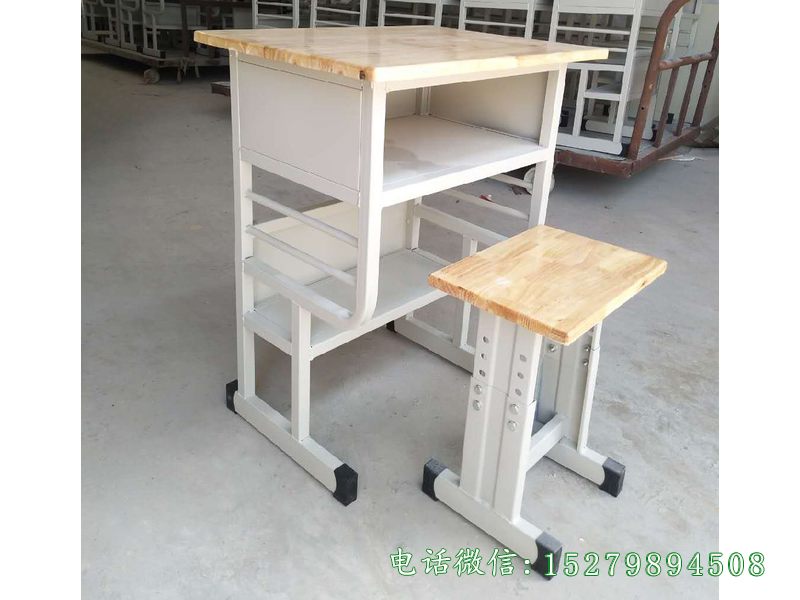 怀集县钢木结构中小学课桌椅